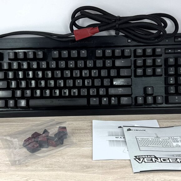 Corsair Vengeance K70 Mechanical Gaming Keyboard Cherry MX Brown - Picture 4 of 6